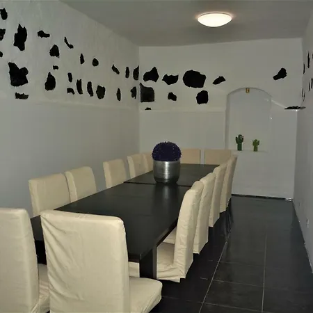 Los Molinos Villa
